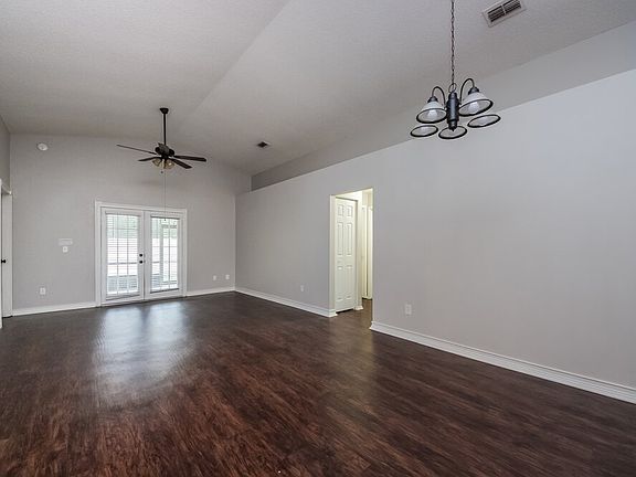 4th image of 1414 Londra Ln