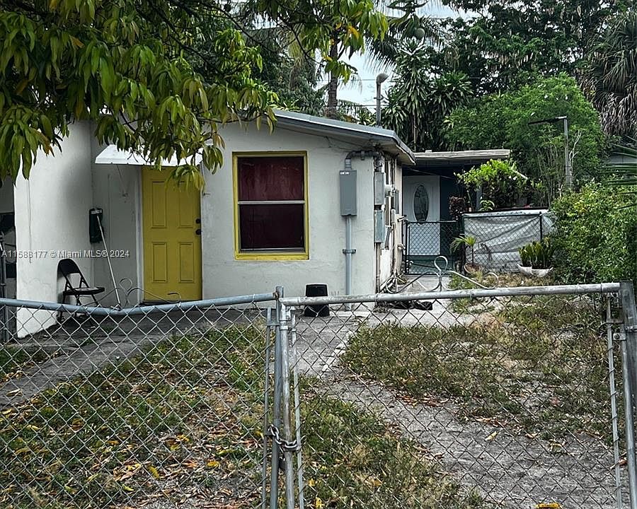 2nd image of 734 NW 116th Ter