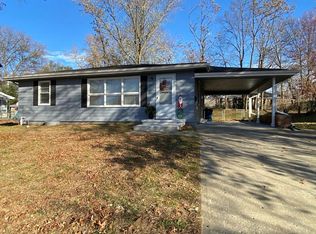 209 Woods Ave, Excelsior Springs, MO 64024