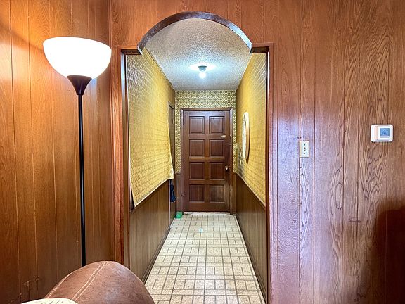 5th image of 317 N Trail St