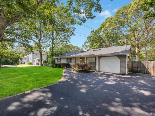 11 Edwards Road, Mastic Beach, NY 11951