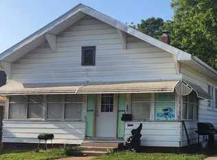 218 W 6th St, Bicknell, IN