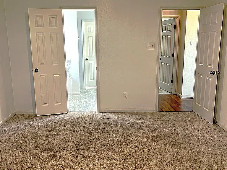 10634 Lyndon Meadows Dr — Photo 13