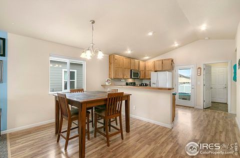 5th image of 2504 Heather Ln