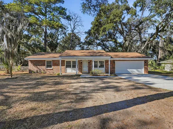 817 Walthour Rd, Savannah, GA 31410