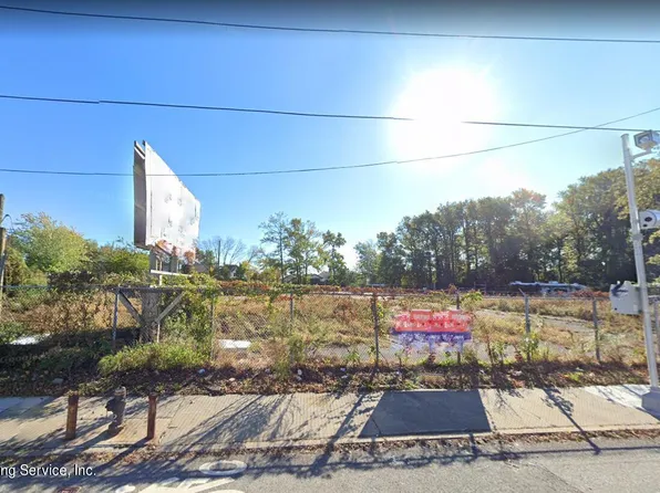 5050 Hylan Blvd, Staten Island, NY 10312