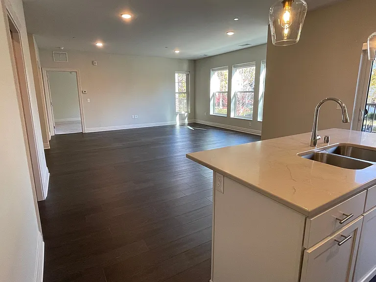 Ewing Place — Photo 20