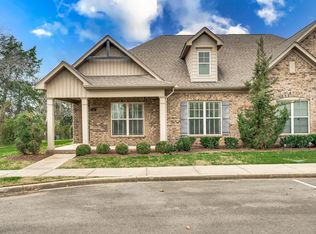 1138 S McMahan Dr, Gallatin, TN 37066