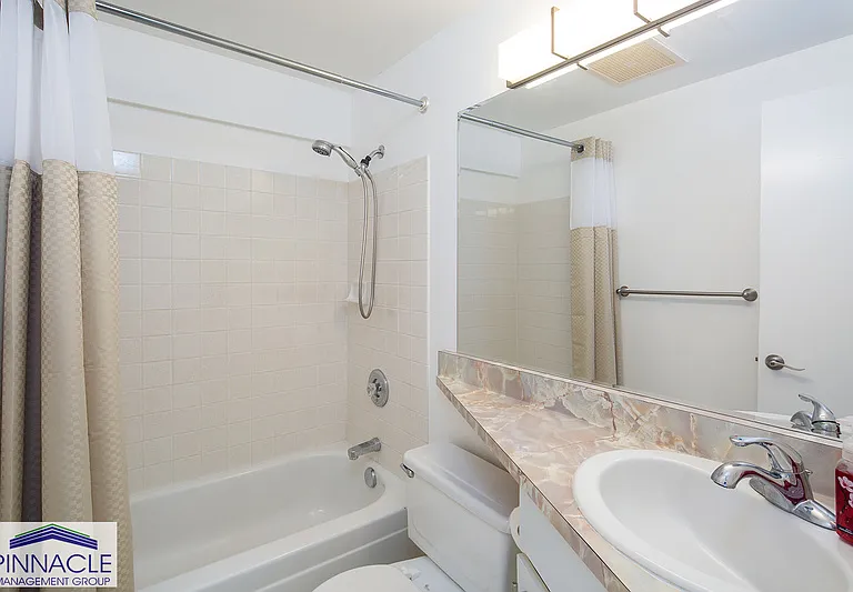 2860 Waialae Ave #302 — Photo 8