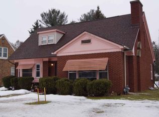 817 De Clark St, Beaver Dam, WI 53916