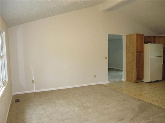 2nd image of 1887 Randell Dr