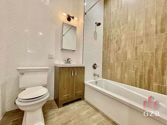 3rd image of 230 Tompkins Ave #1F