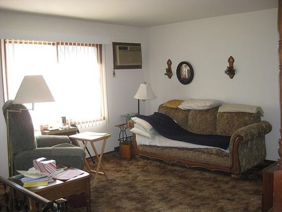 3rd image of 506 Haskin Dr