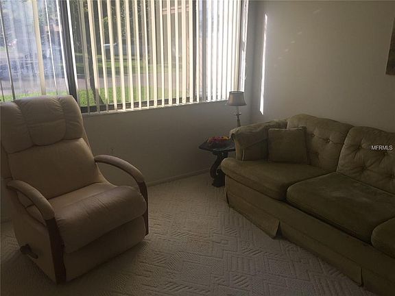 3rd image of 8303 Sandwedge Cir #B