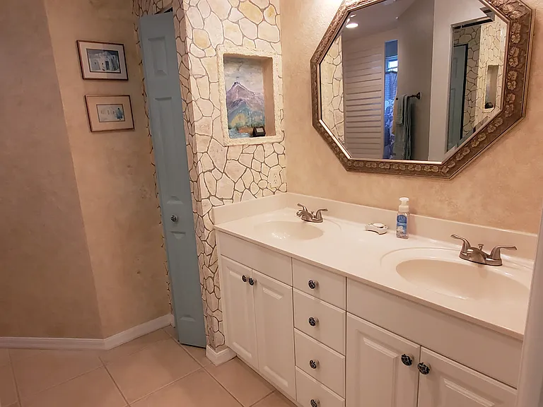 7138 Cedar Hollow Cir — Photo 15