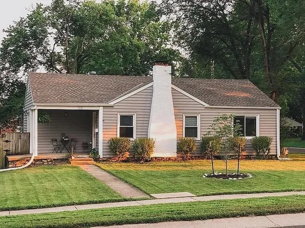7221 W 61st St, Overland Park, KS 66202
