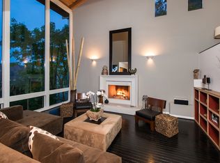 3520 3/4 Multiview Dr, Los Angeles, CA 90068