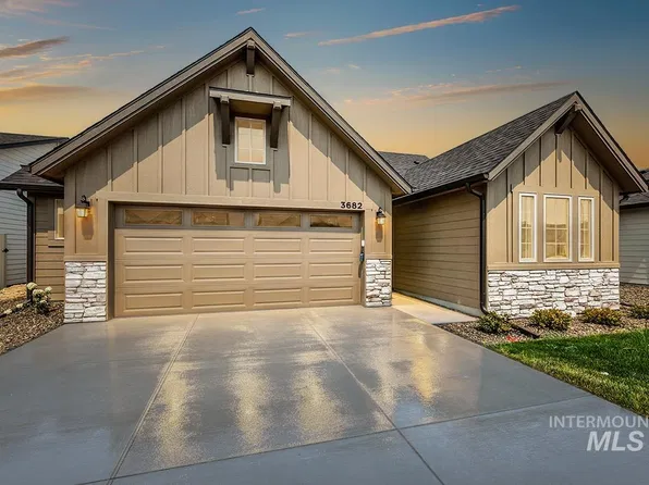 3682 E Cedarhurst Ln, Meridian, ID 83642