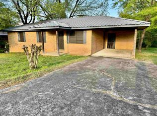 716 3rd St NW, Red Bay, AL 35582