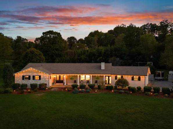 113 Patrick Henry Cir, Kingsport, TN 37663