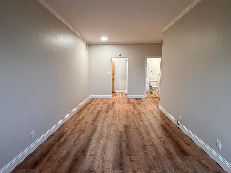 1350 Washington Street — Photo 21