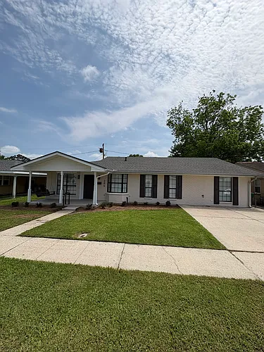 204 James Ct Photo 1