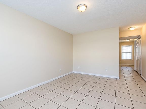 5th image of 146 Landings Dr APT 3