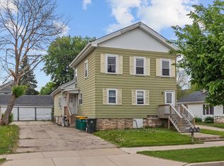 94 5th St, Fond Du Lac, WI 54935