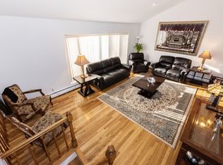 840 Caldwell Ave, Valley Stream, NY 11581