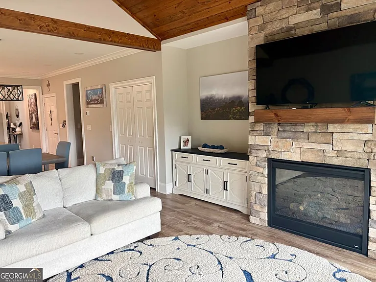 76 Hatch Dr — Photo 18