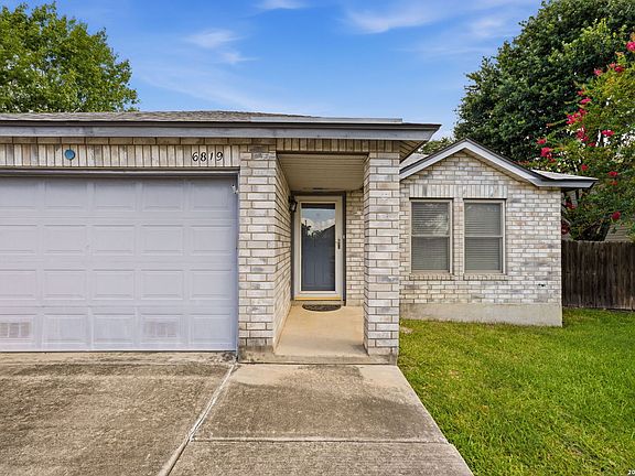 3rd image of 6819 HONEYRIDGE LN