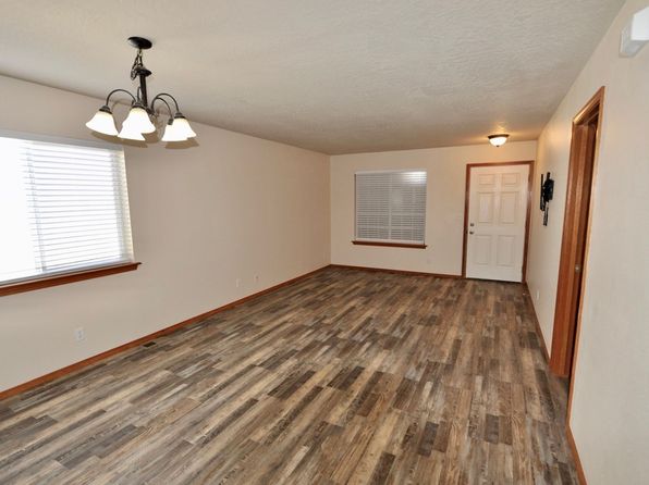 6364 W Trestle St #1