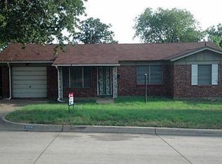 5541 Mac Arthur Dr, Fort Worth, TX 76112