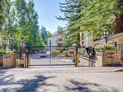 20720 4th St APT 2, Saratoga, CA, 95070