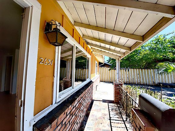 2nd image of 2631 Lombard Ave