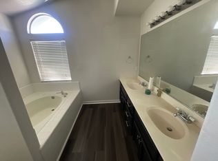 389 Sumatra Dr, Sacramento, CA 95838
