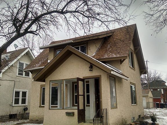 2600 Irving