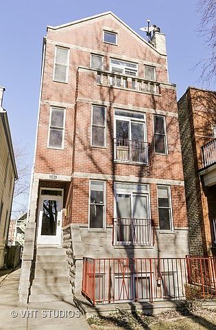 1st image of 1630 W Summerdale Ave APT 3