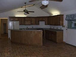 5th image of 11519 Airway Blvd