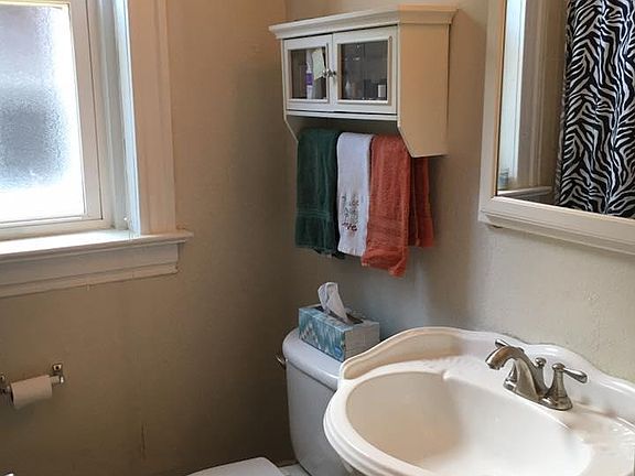5th image of 4220 Connecticut St