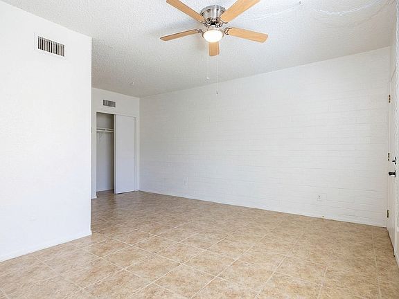 2nd image of 507 W 10th St #C