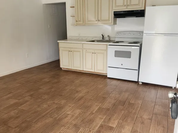 2520 Hewes Ave #C, Gulfport, MS 39507