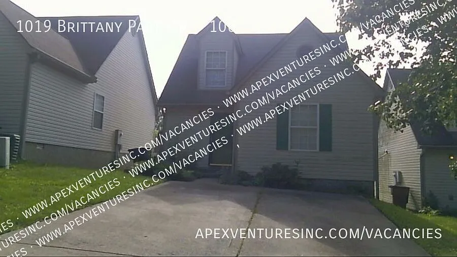 1019 Brittany Park Dr #106