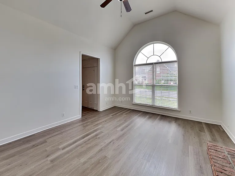 3013 Community Cir — Photo 7