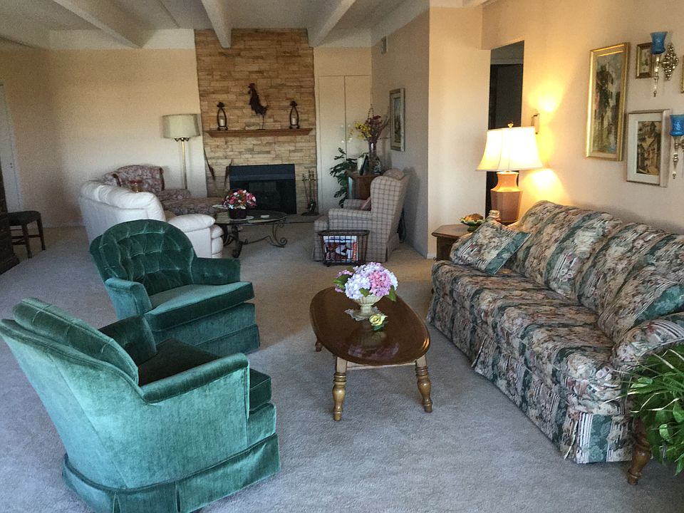 Living room (from patio)