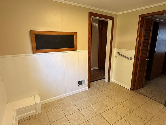 5th image of 1005 N 17th St
