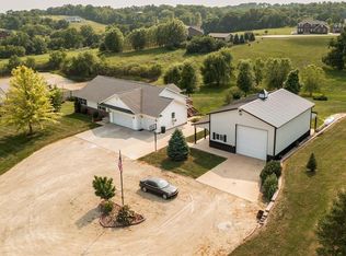 10575 215th Ave, Anamosa, IA 52205