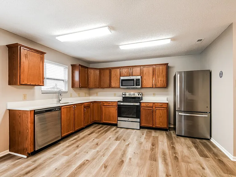 14390 Black Farm Dr — Photo 10