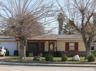 2012 Airport Dr, Bakersfield, CA 93308