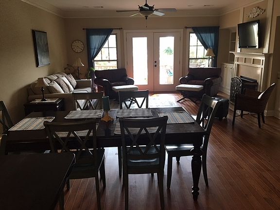 2nd image of 102 Crane Ln
